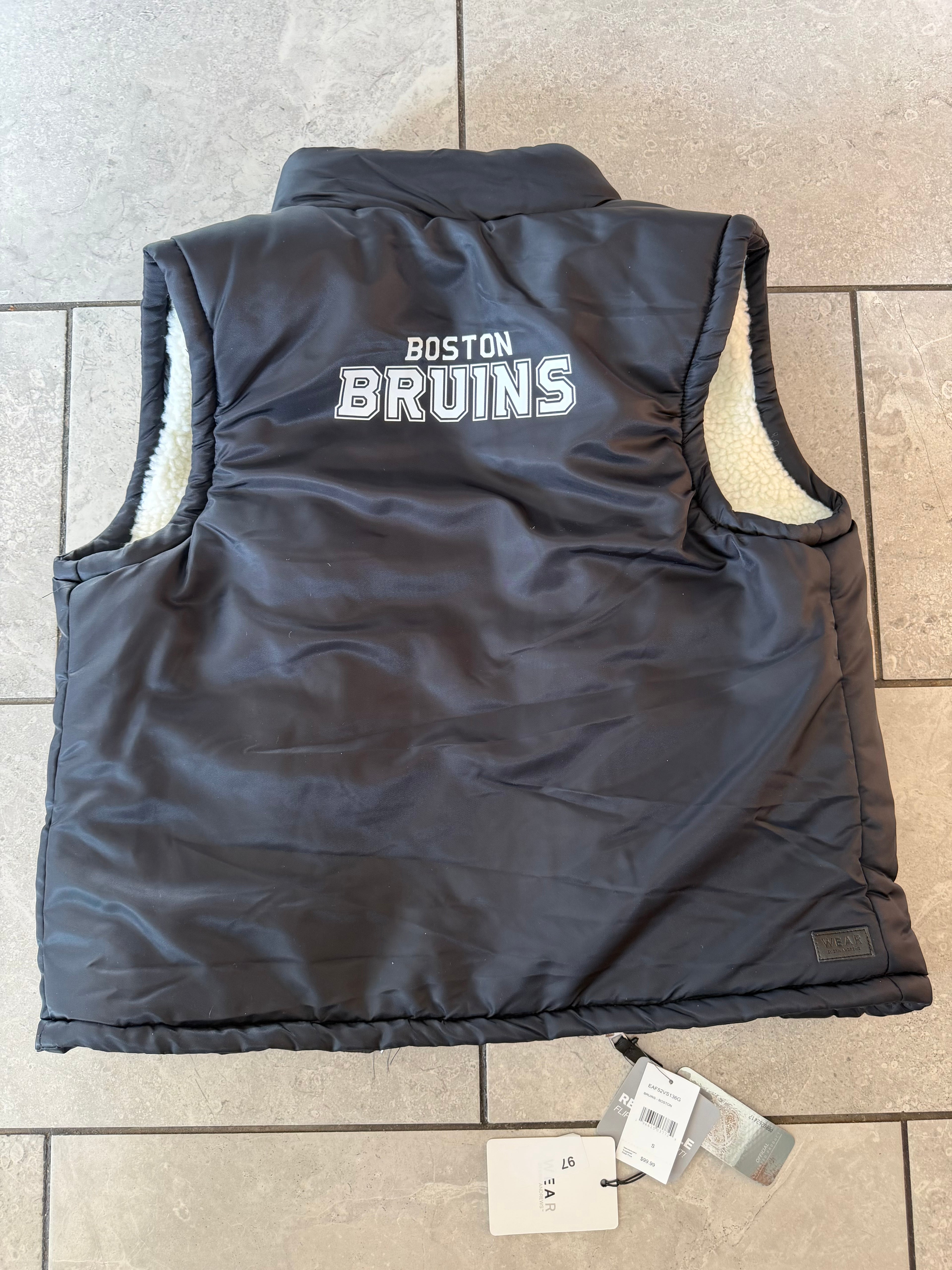Boston Bruins Reversible Puffer Vest (women)