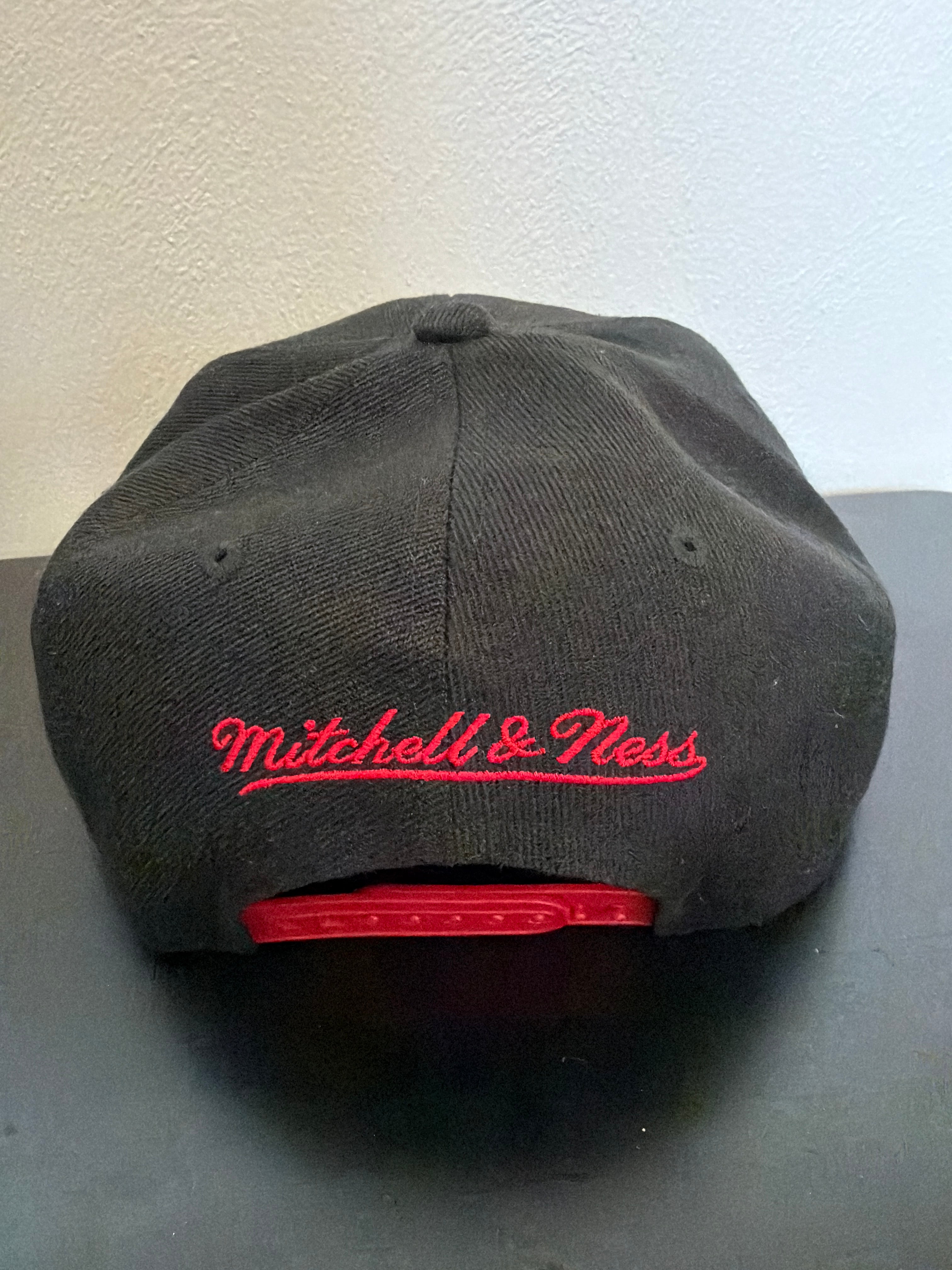Chicago Bull Mitchell & Ness SnapBack Hat